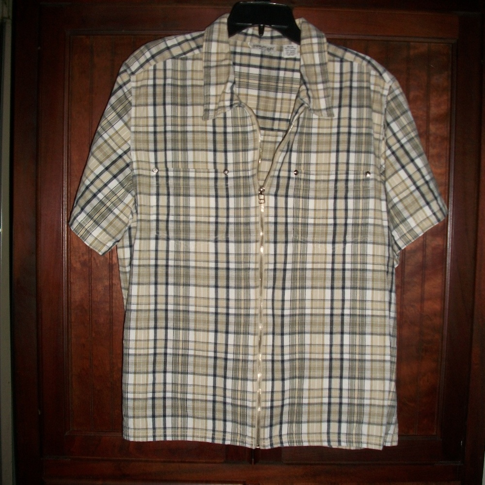 Vintage plaid, cotton zip up shirt size 18-20